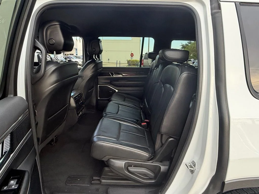 Used 2022 White Jeep Series II image 12
