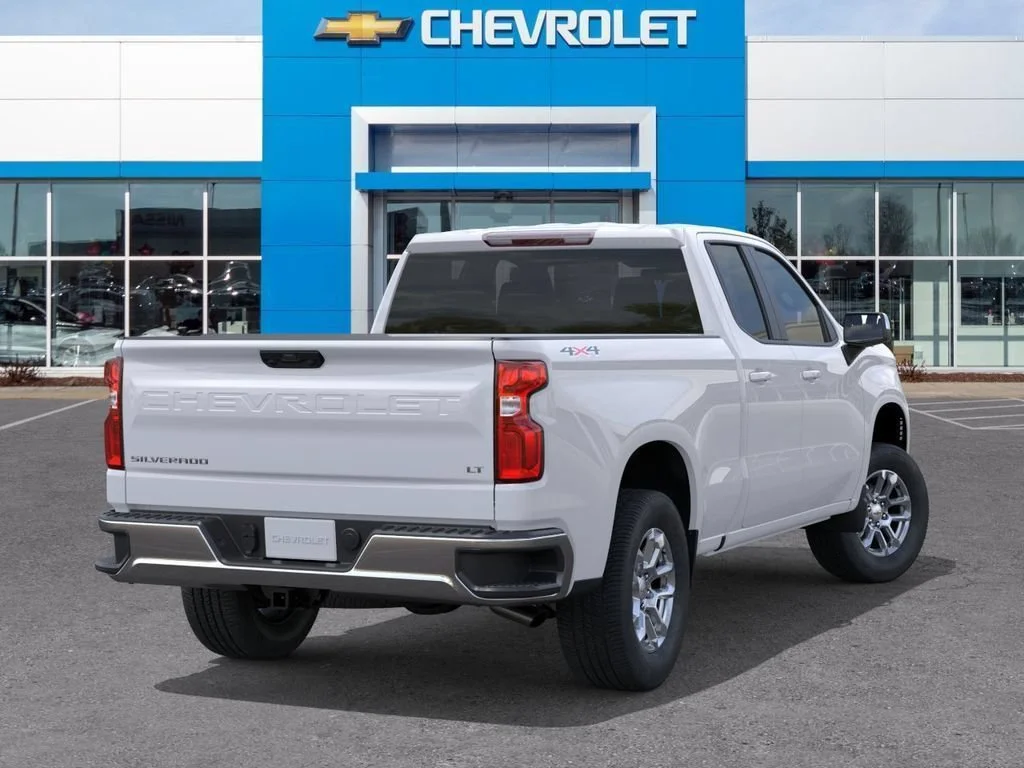 New 2026 Summit White Chevrolet LT (2FL) image 4