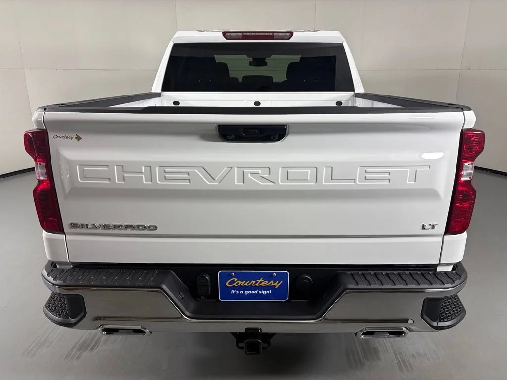 New 2026 Summit White Chevrolet LT image 8