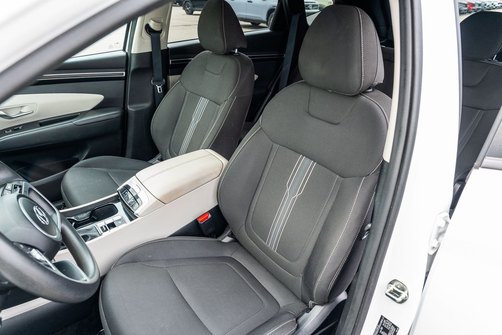 Used 2024 White Hyundai SEL image 18
