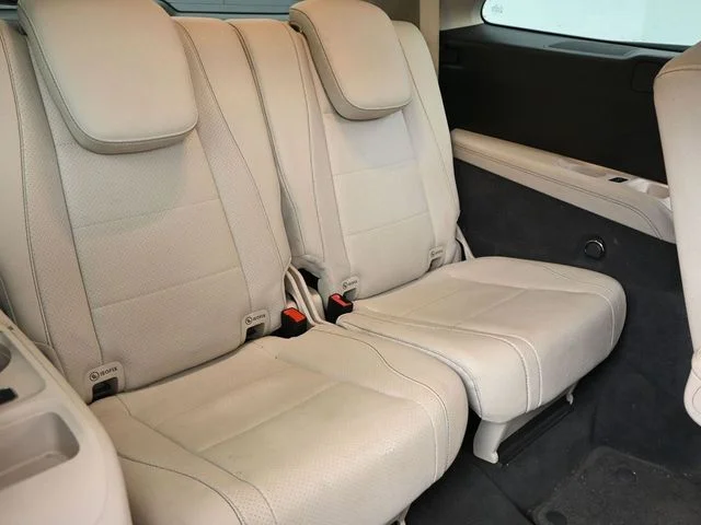 Used 2020  Mercedes-Benz GLS 450 image 19