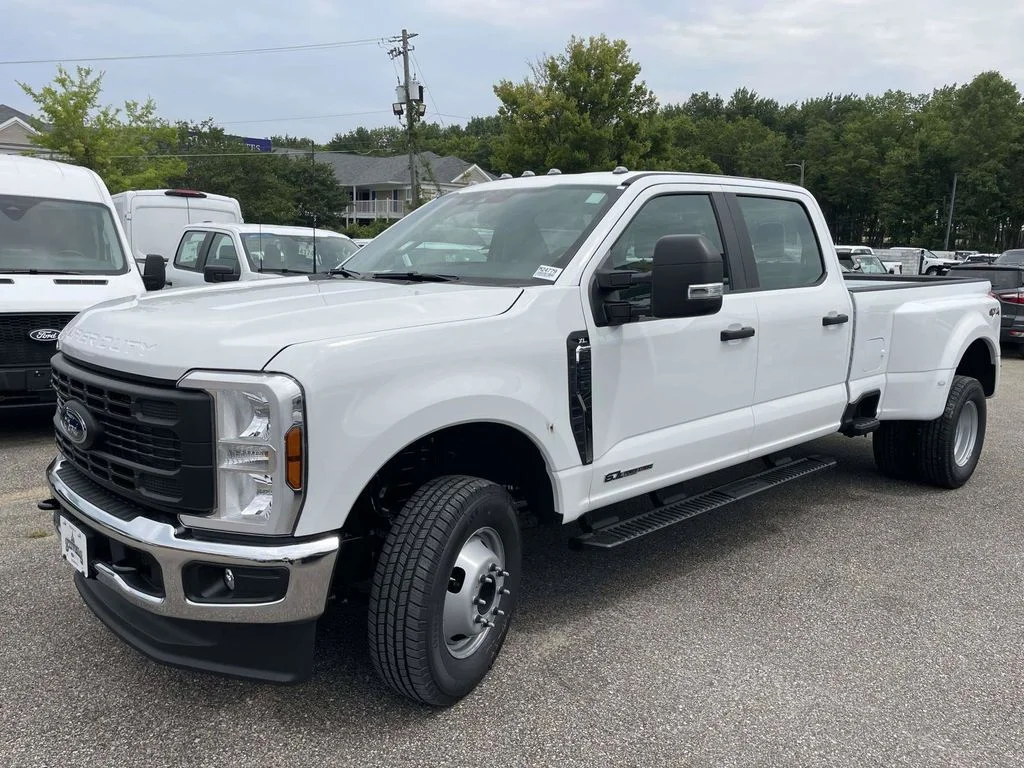 New 2026 White Ford XL image 7