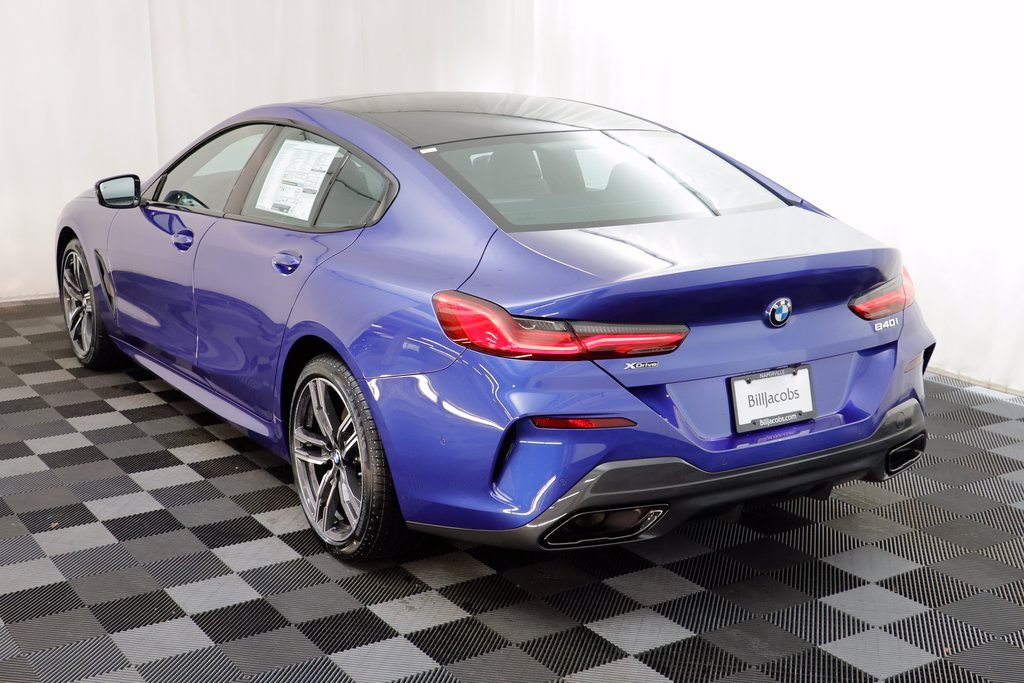 2026 BMW 8 Series 840i - Photo 17
