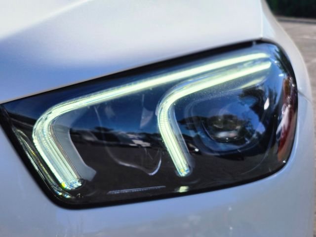 Certified Used 2022 White Mercedes-Benz GLE 350 image 9