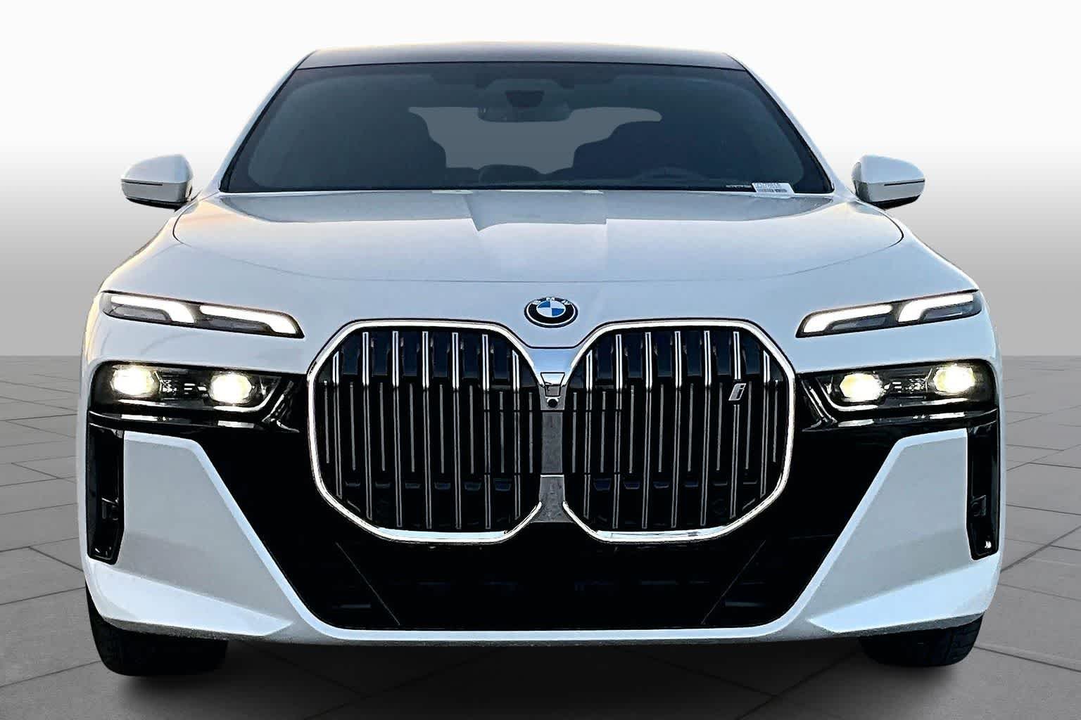 Used 2025 Mineral White Metallic BMW eDrive50 image 3
