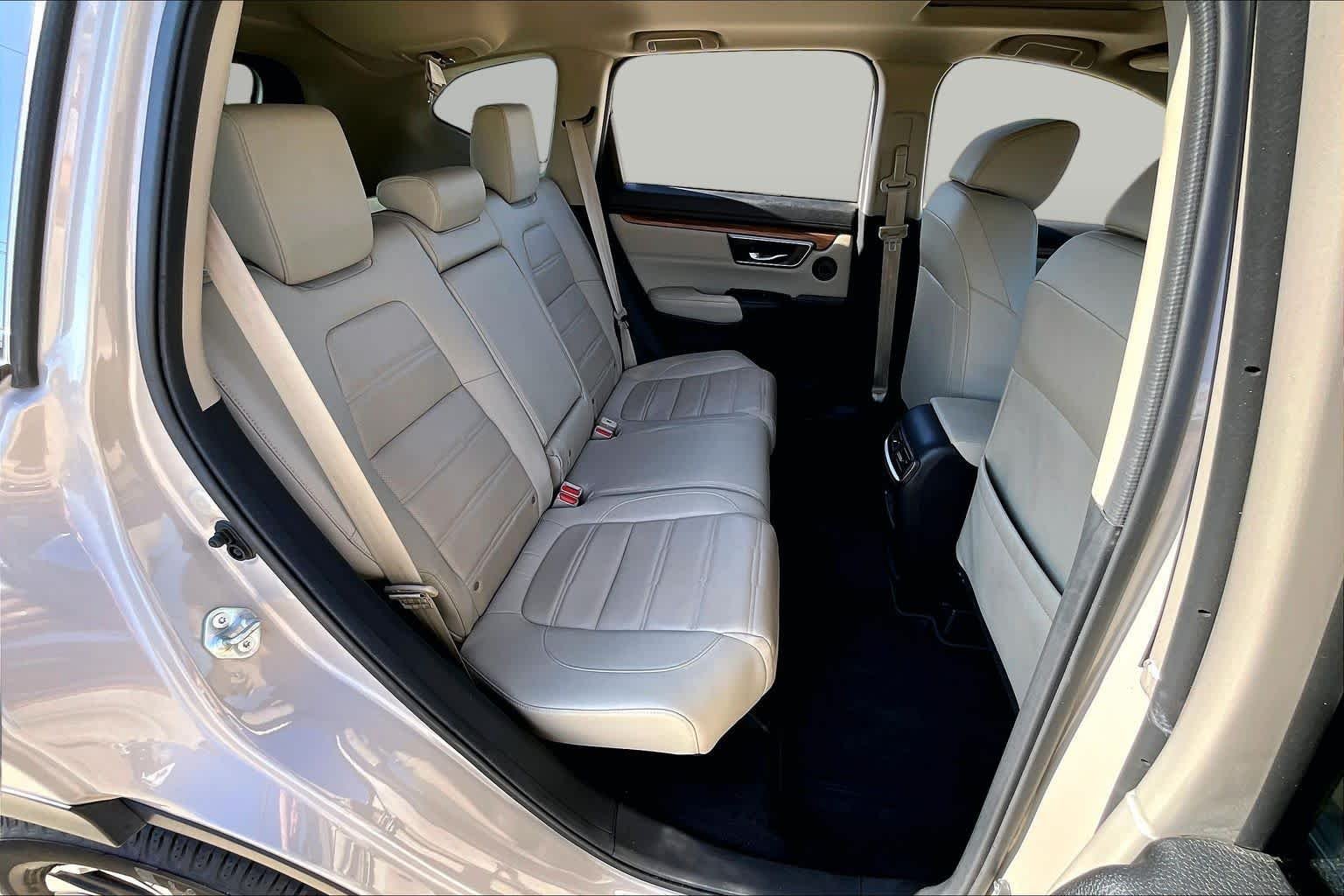 Used 2018 Sandstorm Metallic Honda Touring image 20