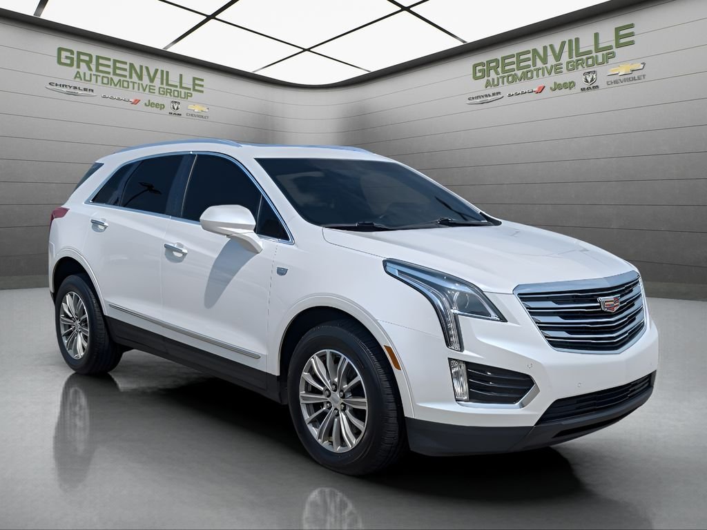 Used 2017 Crystal White Tricoat Cadillac Luxury FWD image 10