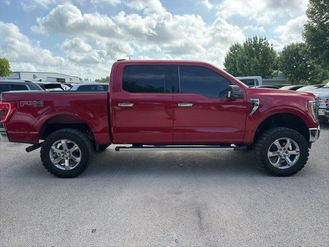 Used 2021 Red Ford XLT image 4