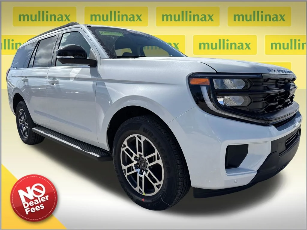 2026 Ford Expedition Active's photo