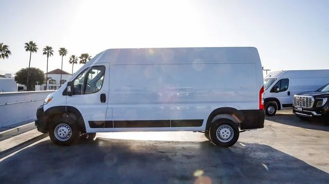 New 2026 Bright White Clear-Coat Exterior Paint RAM High Roof image 16