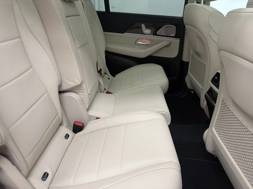 Used 2026 White Mercedes-Benz GLS 450 image 28