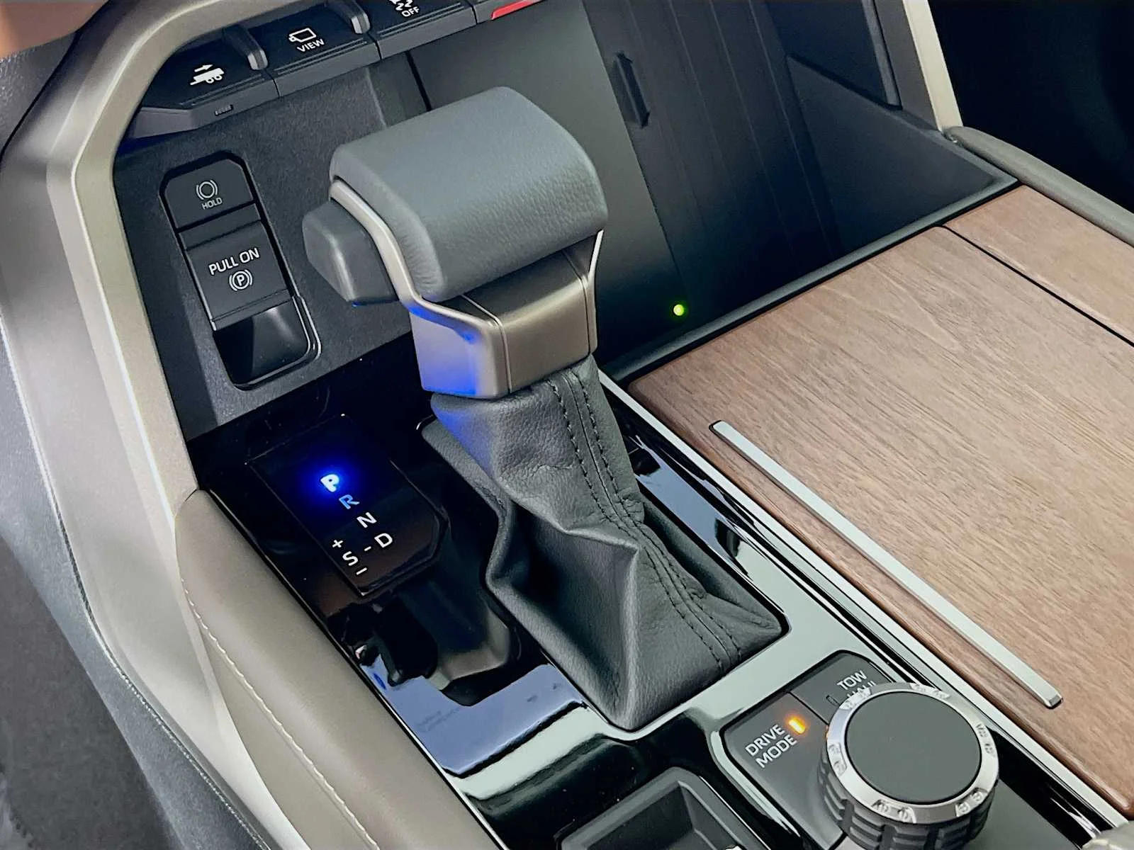 2026 Toyota Tundra — photo 12