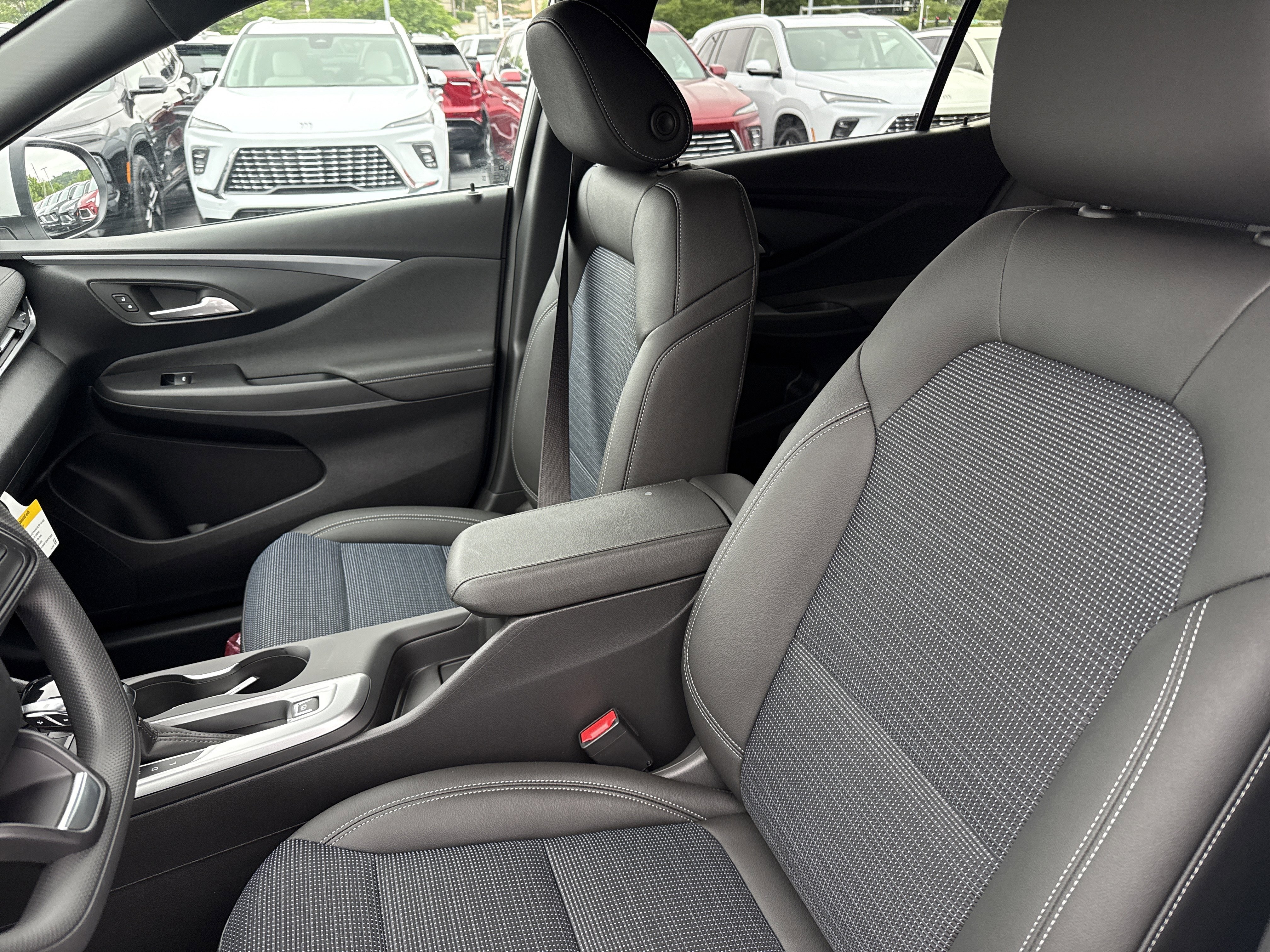 New 2026 Summit White Buick Preferred image 5