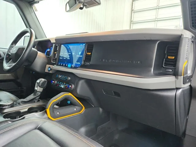 Used 2023 Red Ford Badlands image 39