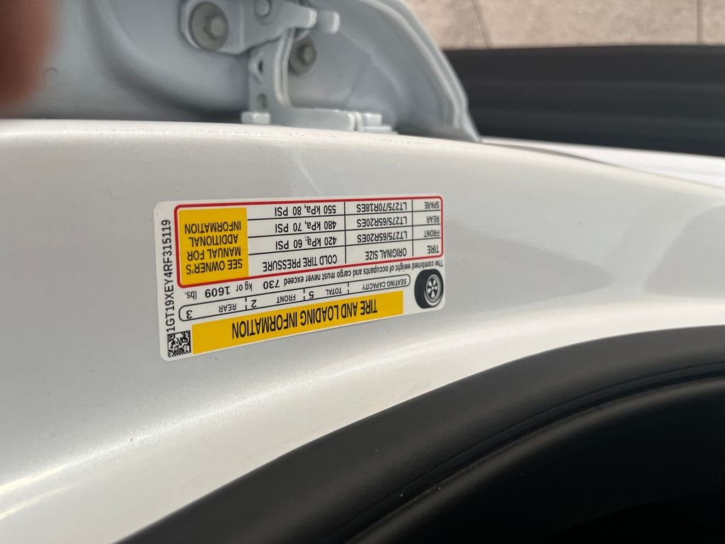 Used 2024 White GMC Denali Ultimate image 25
