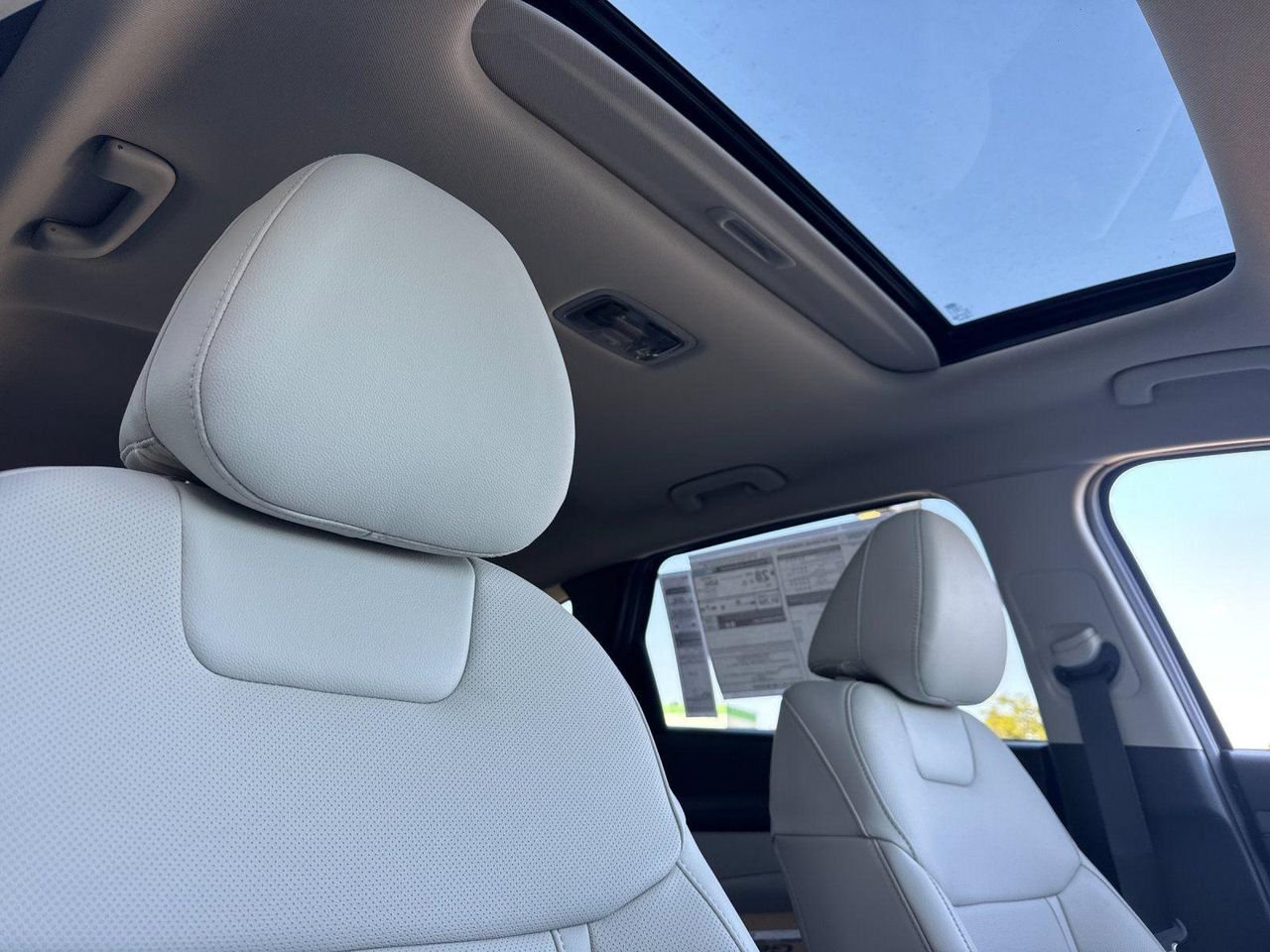 New 2026 Gray Hyundai SEL Premium FWD image 16