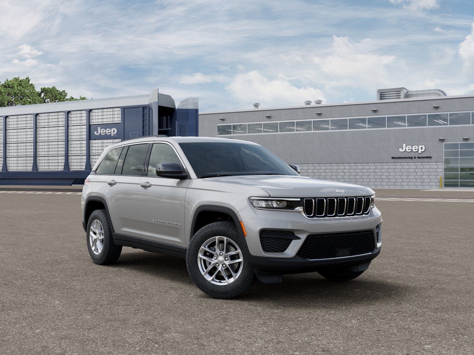 New 2026 Silver Zynith Exterior Paint Jeep Laredo image 3