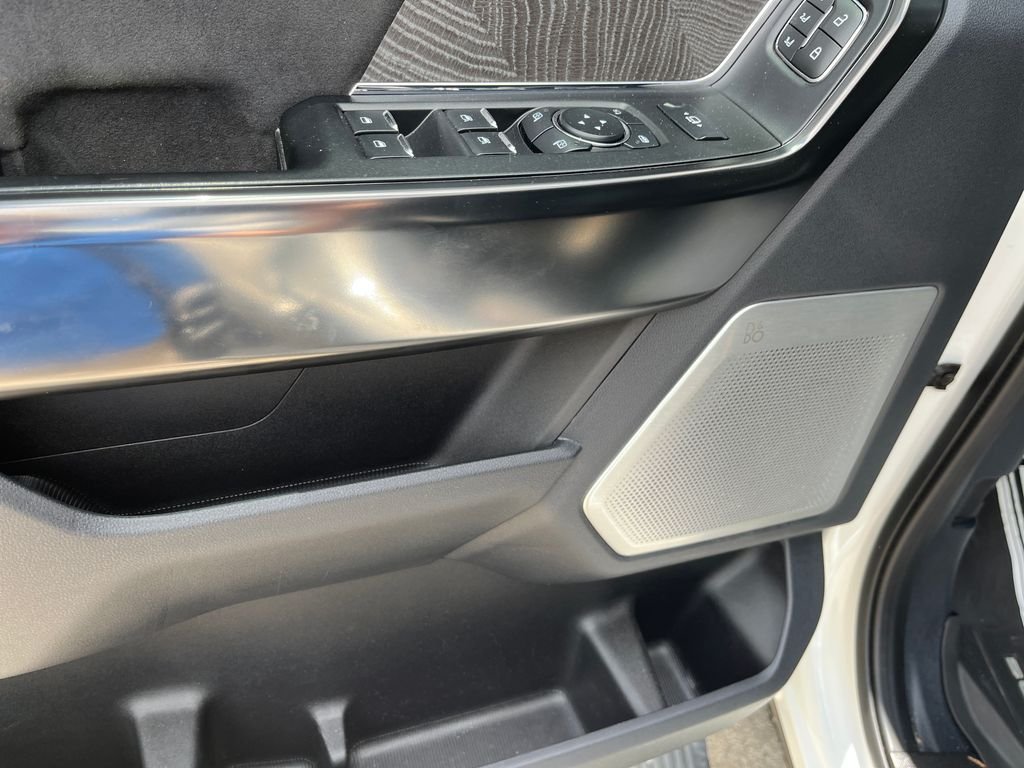 Used 2024 White Ford Platinum image 11