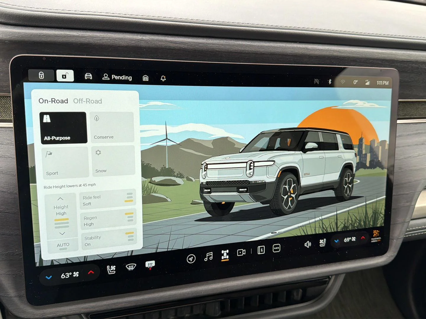 Used 2024  Rivian Adventure image 27