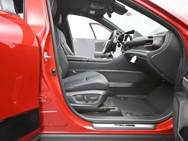 2025 Toyota Crown Platinum - Photo 15