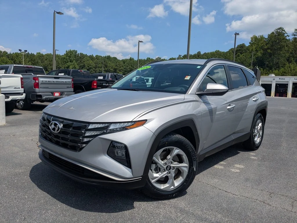 Used 2022 Shimmering Silver Hyundai SEL image 1
