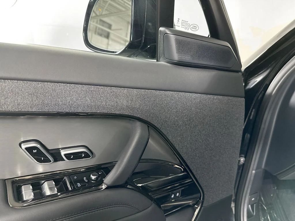 Certified Used 2024 Santorini Black Metallic Land Rover SE image 23