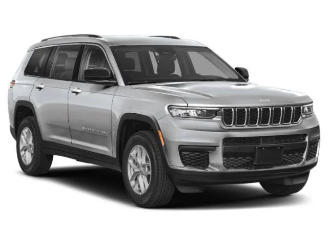 Used 2023 Silver Zynith Jeep Laredo image 9