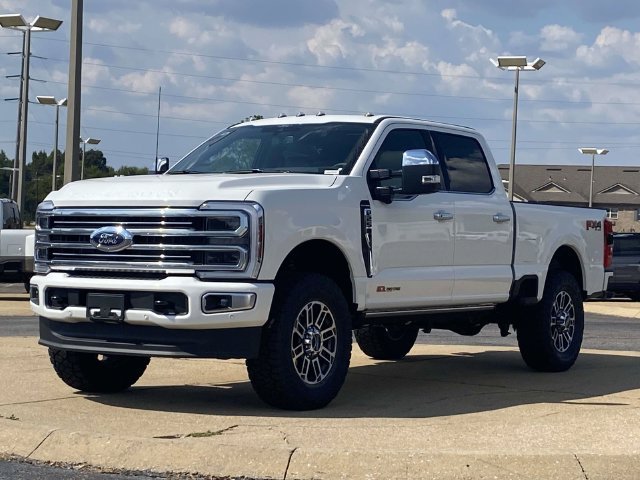 New 2026 Star White Metallic Tri-Coat Ford Platinum image 6