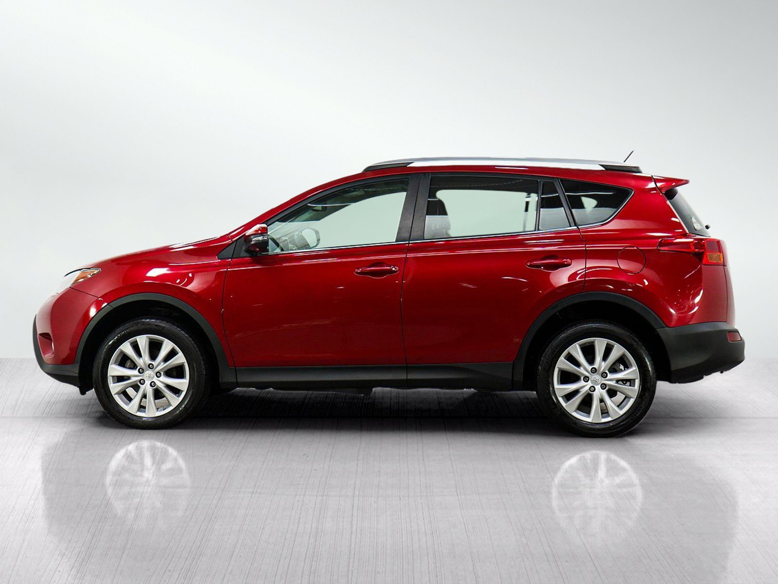 Used 2015 Barcelona Red Metallic Toyota Limited image 2