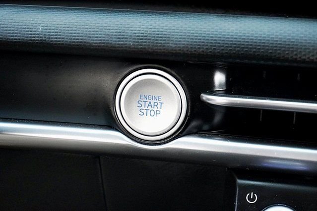 Used 2025 Black Hyundai SE image 29