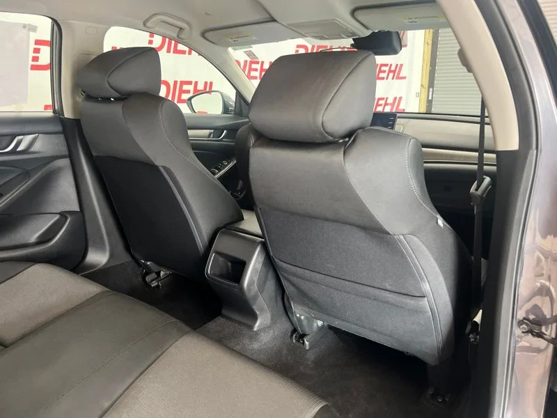Used 2022  Honda LX image 11
