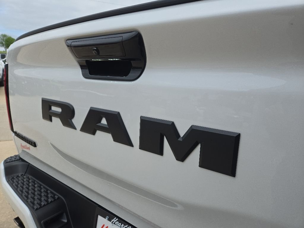 New 2026 Ivory White Tri-Coat Pearl-Coat Exterior Paint RAM Laramie image 27