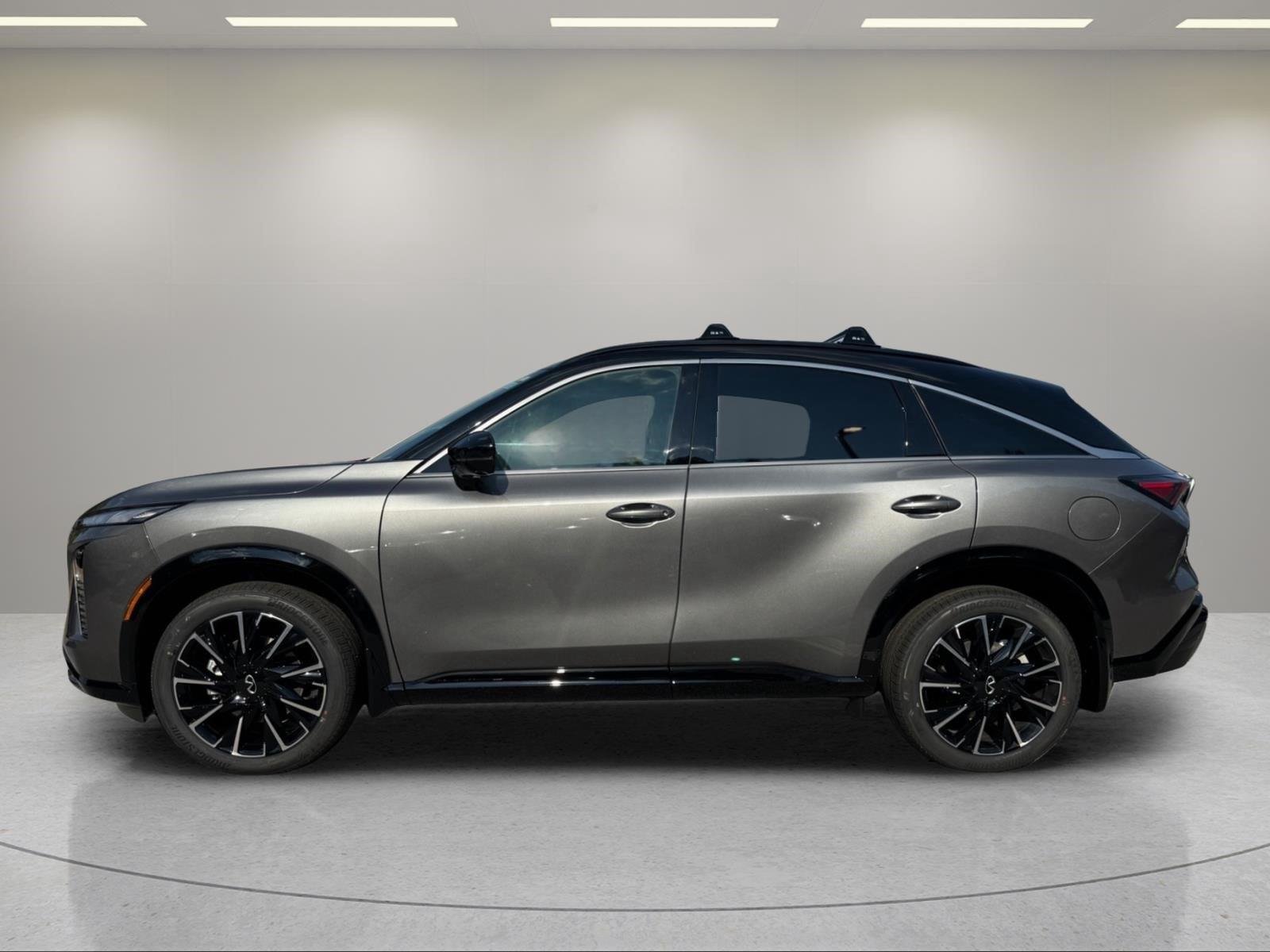 New 2027 2T GRPT SHDW INFINITI Autograph AWD image 2
