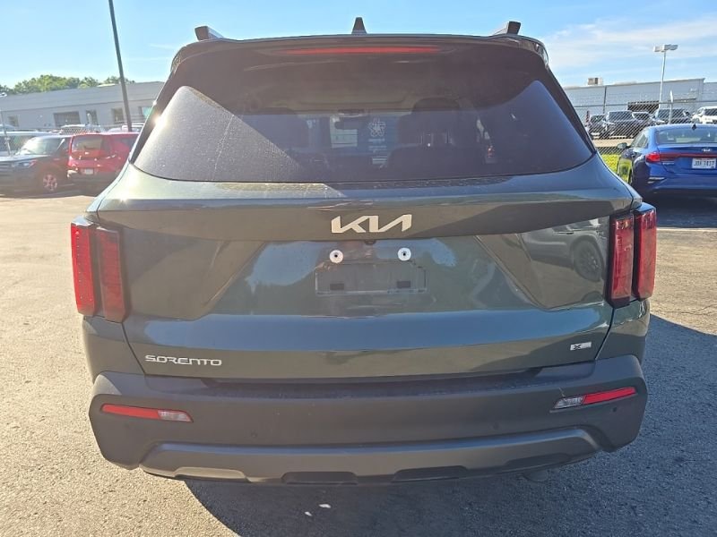 Used 2023 Green Kia X-Line EX image 7