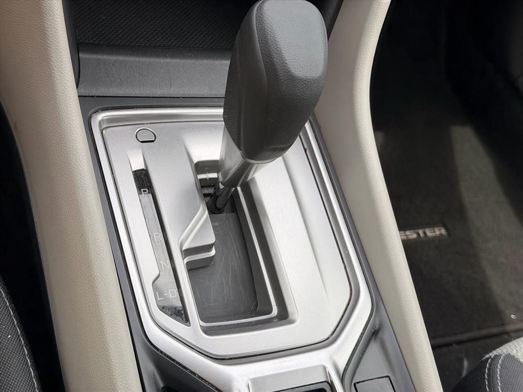 Used 2019 Green Subaru Base image 26