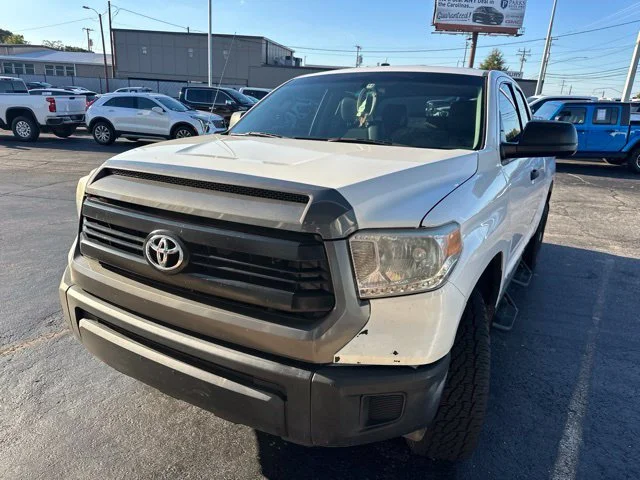 Used 2017 White Toyota SR image 4