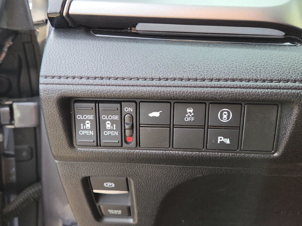 Used 2024 Gray Honda Touring image 22