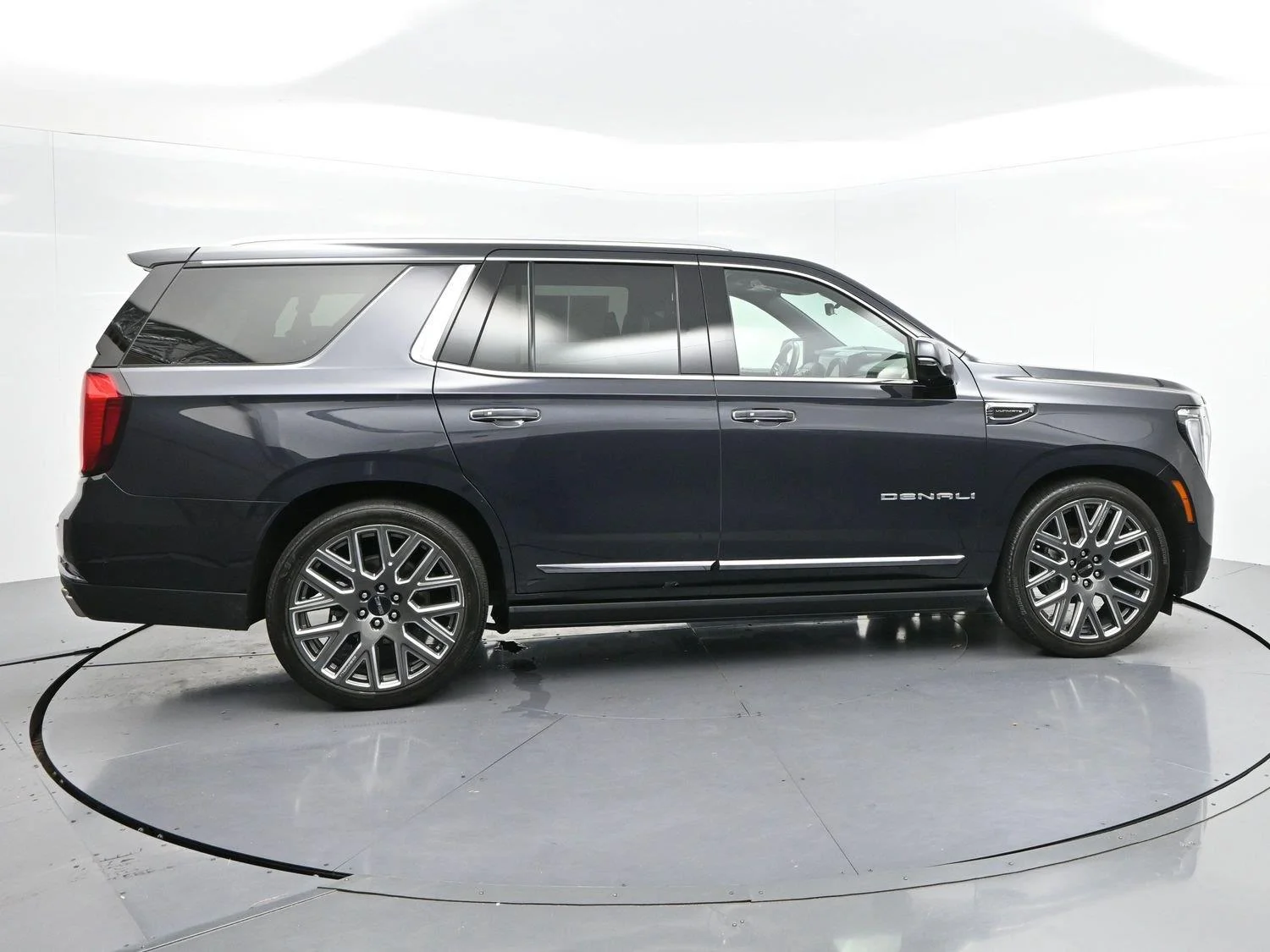 Used 2025 Titanium Rush Metallic GMC Denali Ultimate image 8