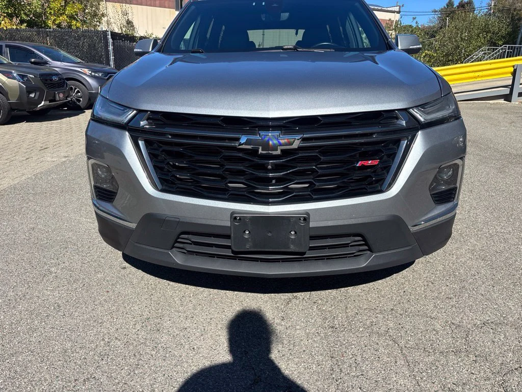 Used 2023 Gray Chevrolet RS image 9