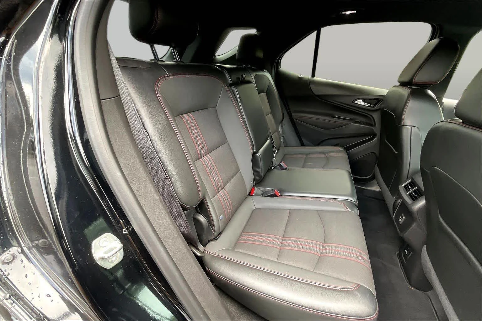 Used 2024 Mosaic Black Metallic Chevrolet RS image 39