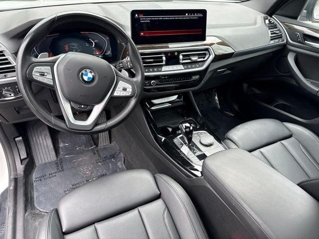 Used 2024 Alpine White BMW xDrive30i image 9