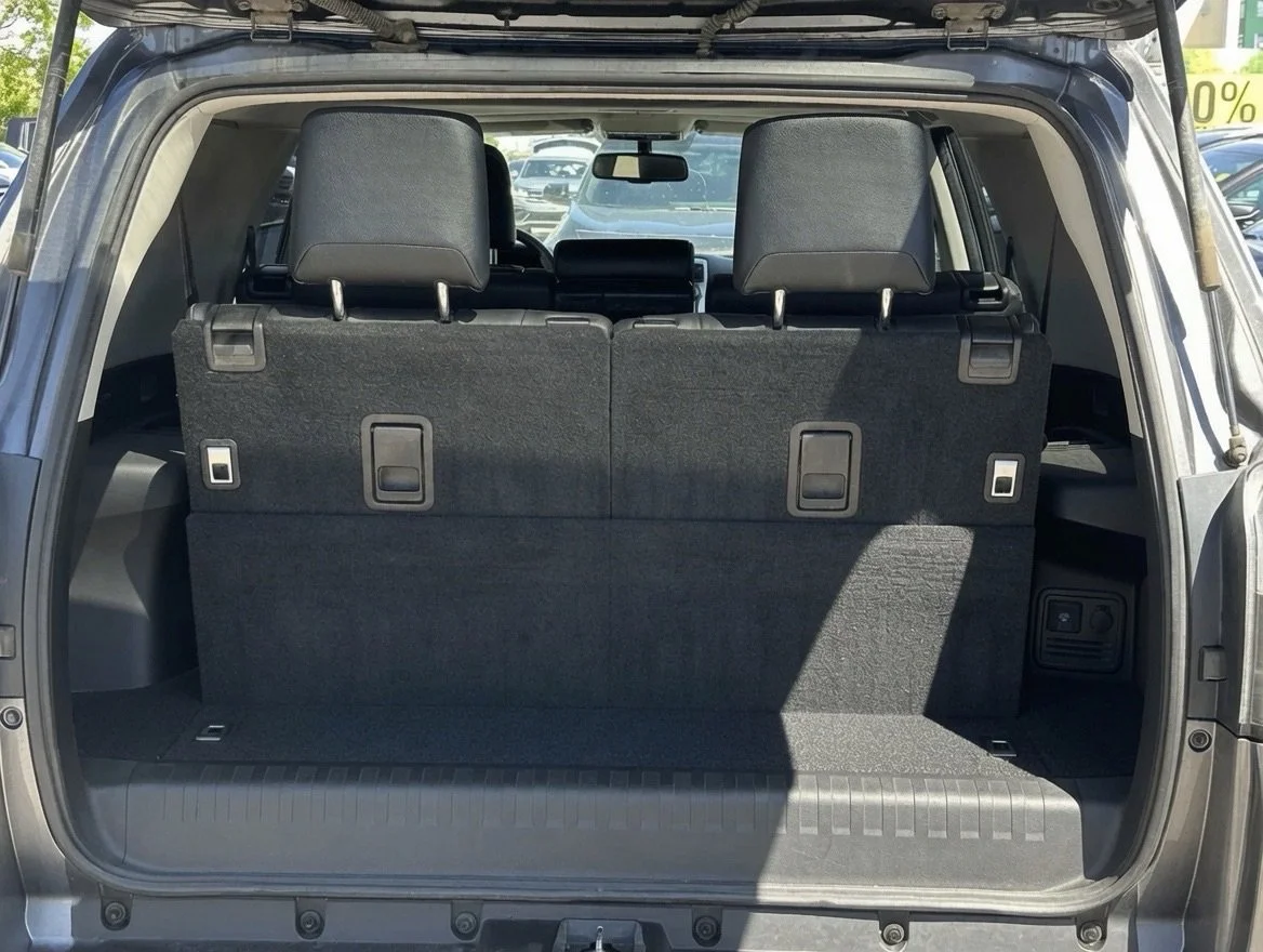 Used 2015 Gray Toyota SR5 image 8