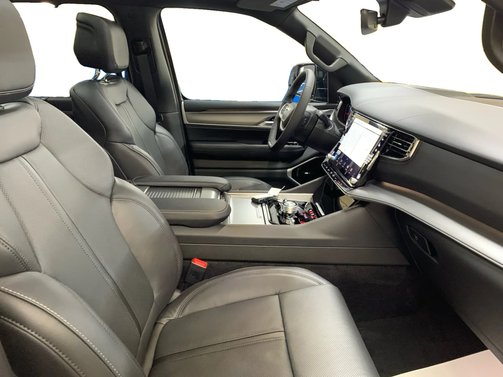 New 2026 Bright White Jeep Limited Reserve image 17