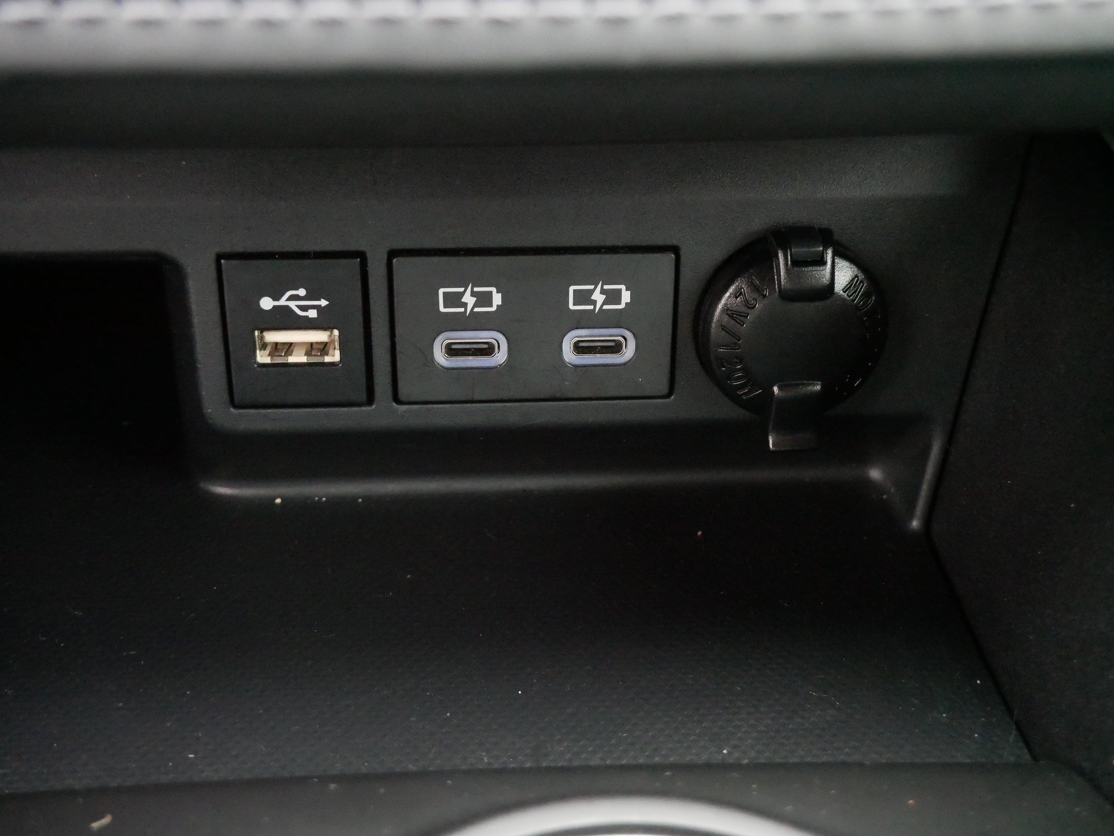 2024 Toyota Highlander XLE - Photo 29