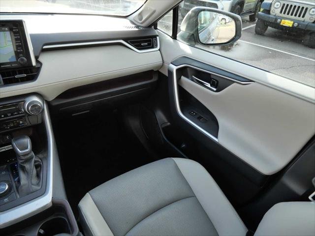 Certified Used 2021 SILVER SKY METALLIC Toyota  image 12