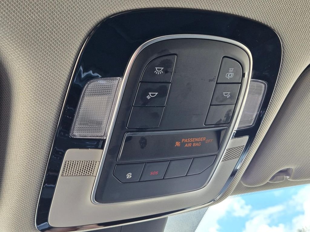 Used 2022 Gray Hyundai SEL image 30