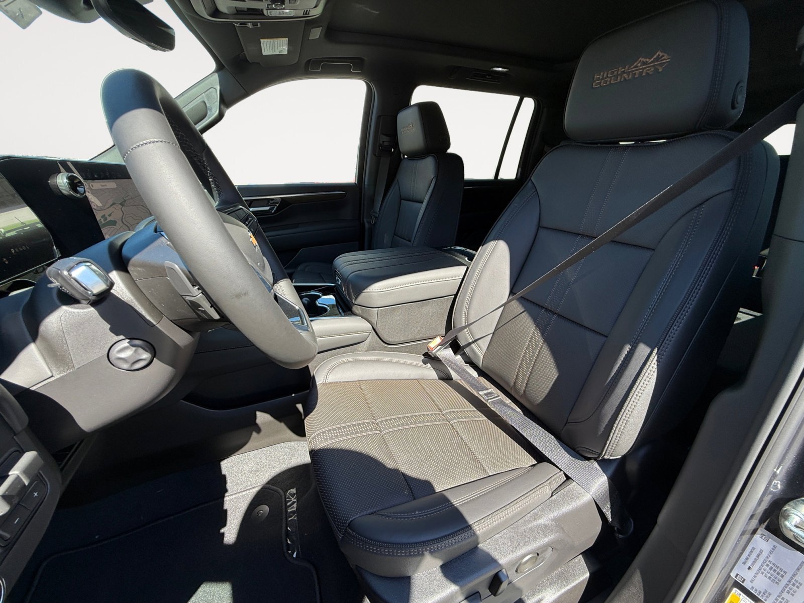 2025 Chevrolet Suburban High Country - Photo 10