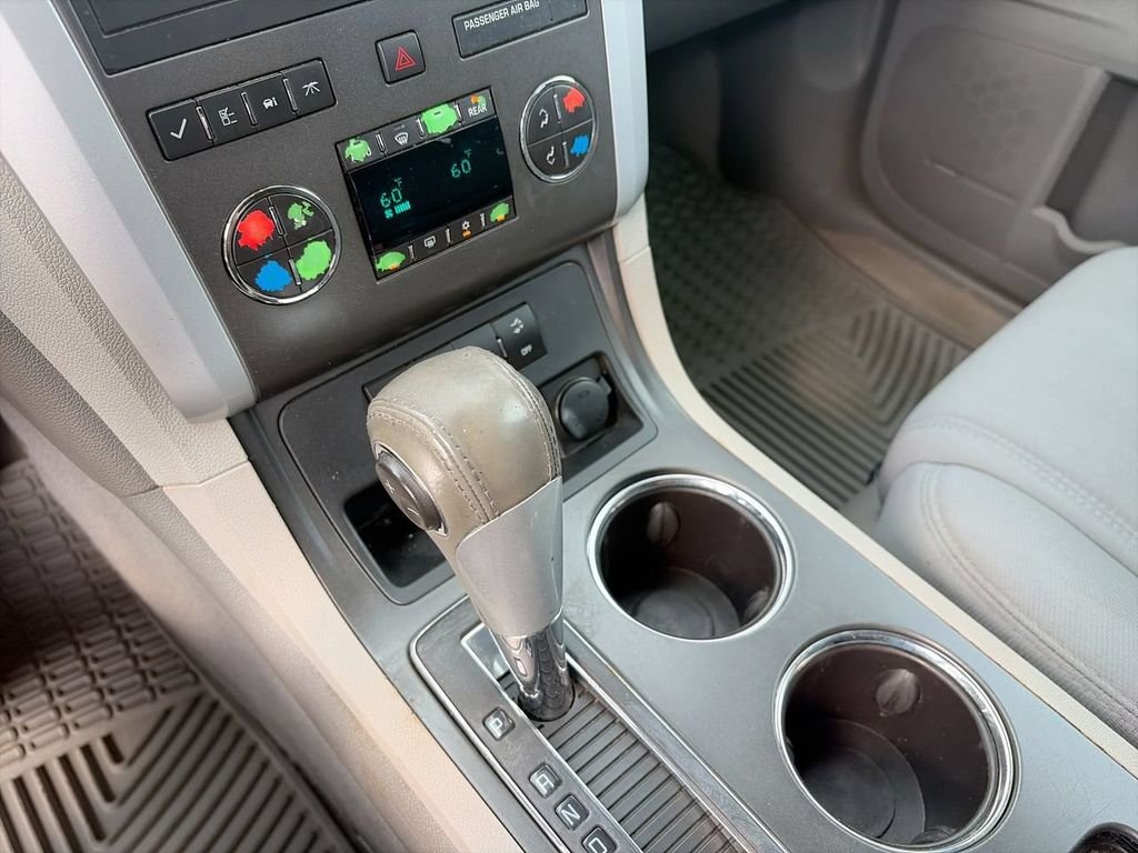 Used 2009 Silver Chevrolet LT image 20