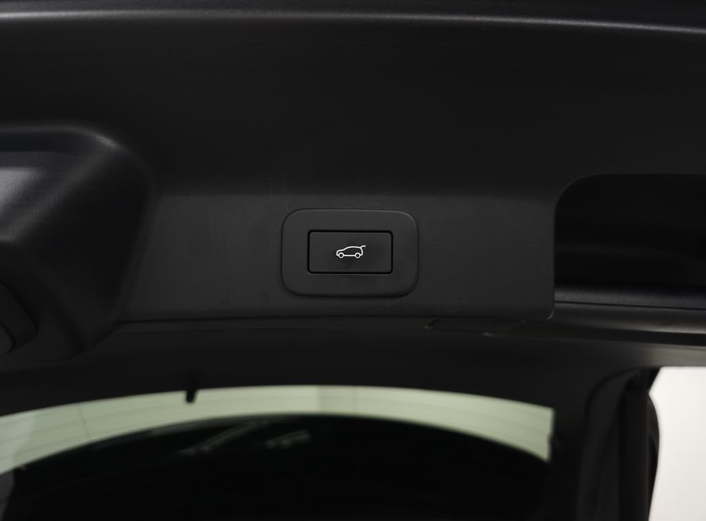 2026 Jaguar F-Pace R-Dynamic S - Photo 7