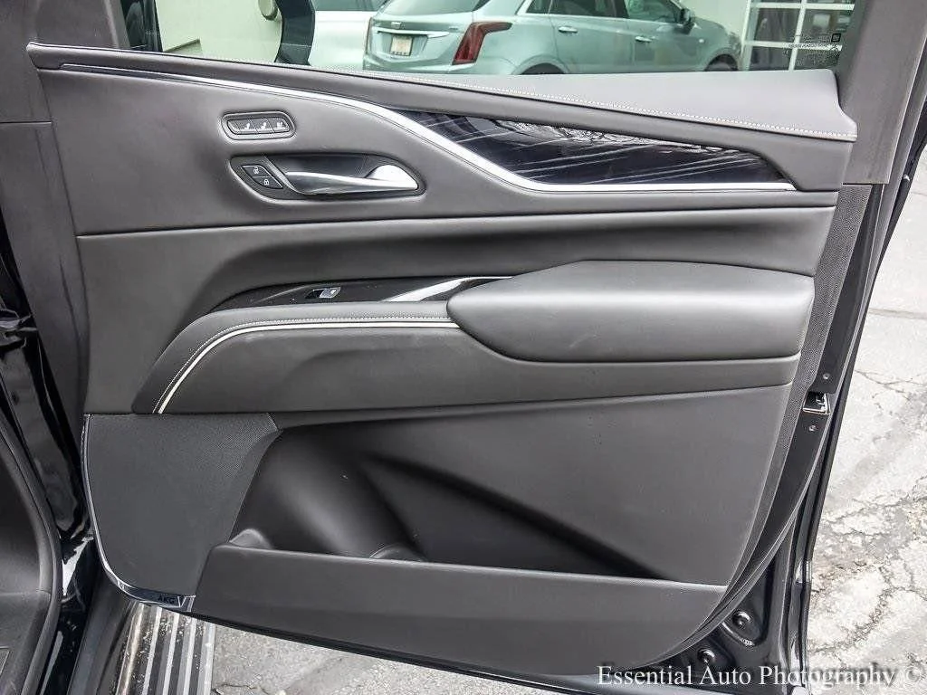 2024 Cadillac Escalade V-Series - Photo 28
